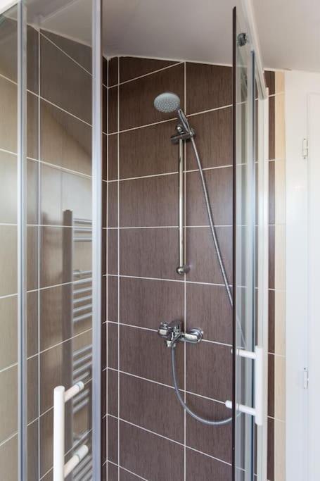 Ajda - Appartement *